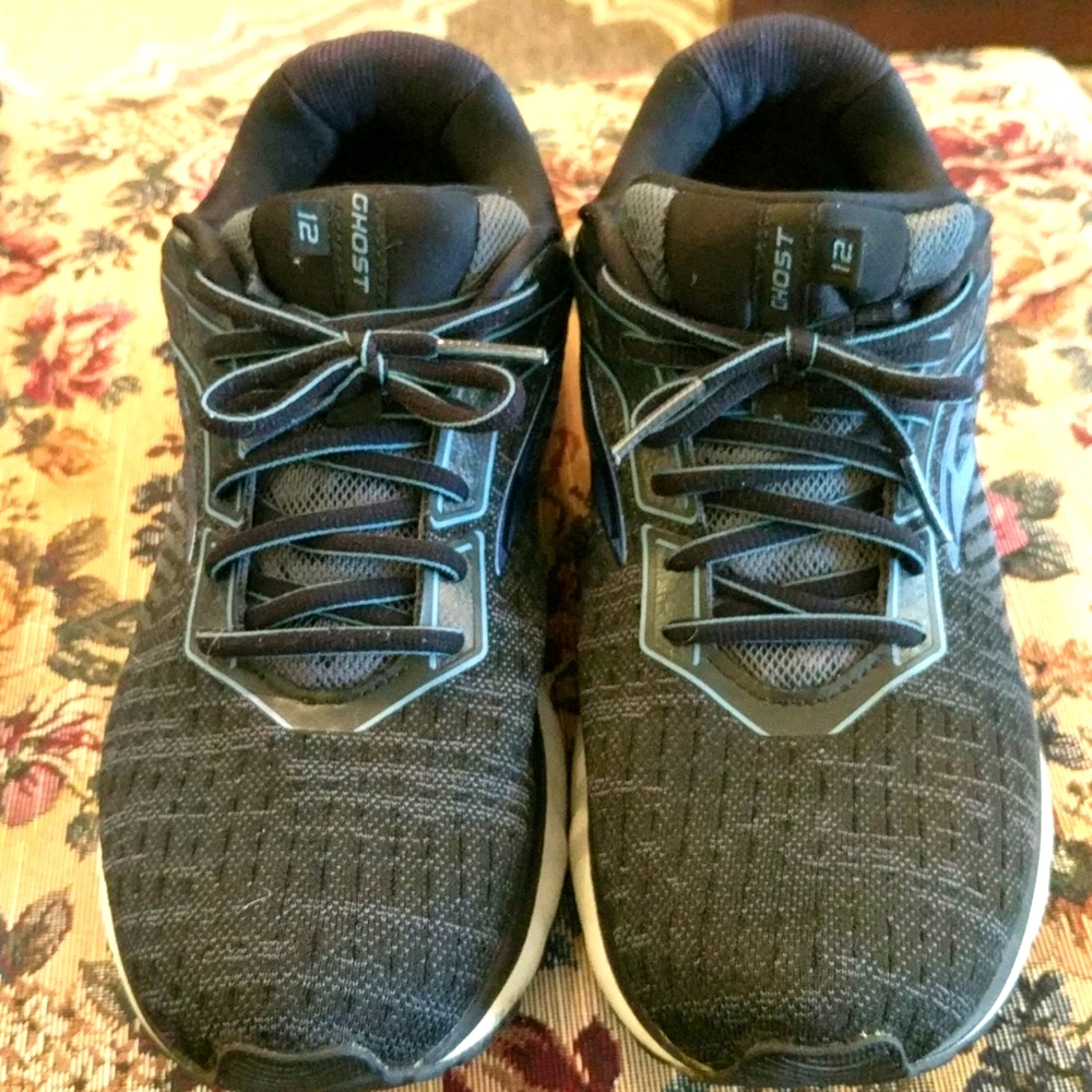 Brooks Ghost 12